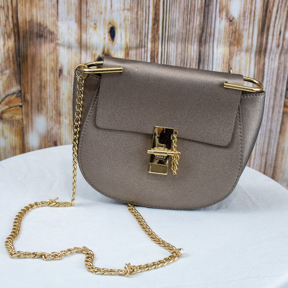 Gold Over-the-shoulder Chain Purse